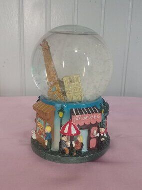 Paris Muisic Playing Snowglobe